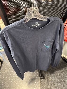 Vineyard vines tee xs // 041113